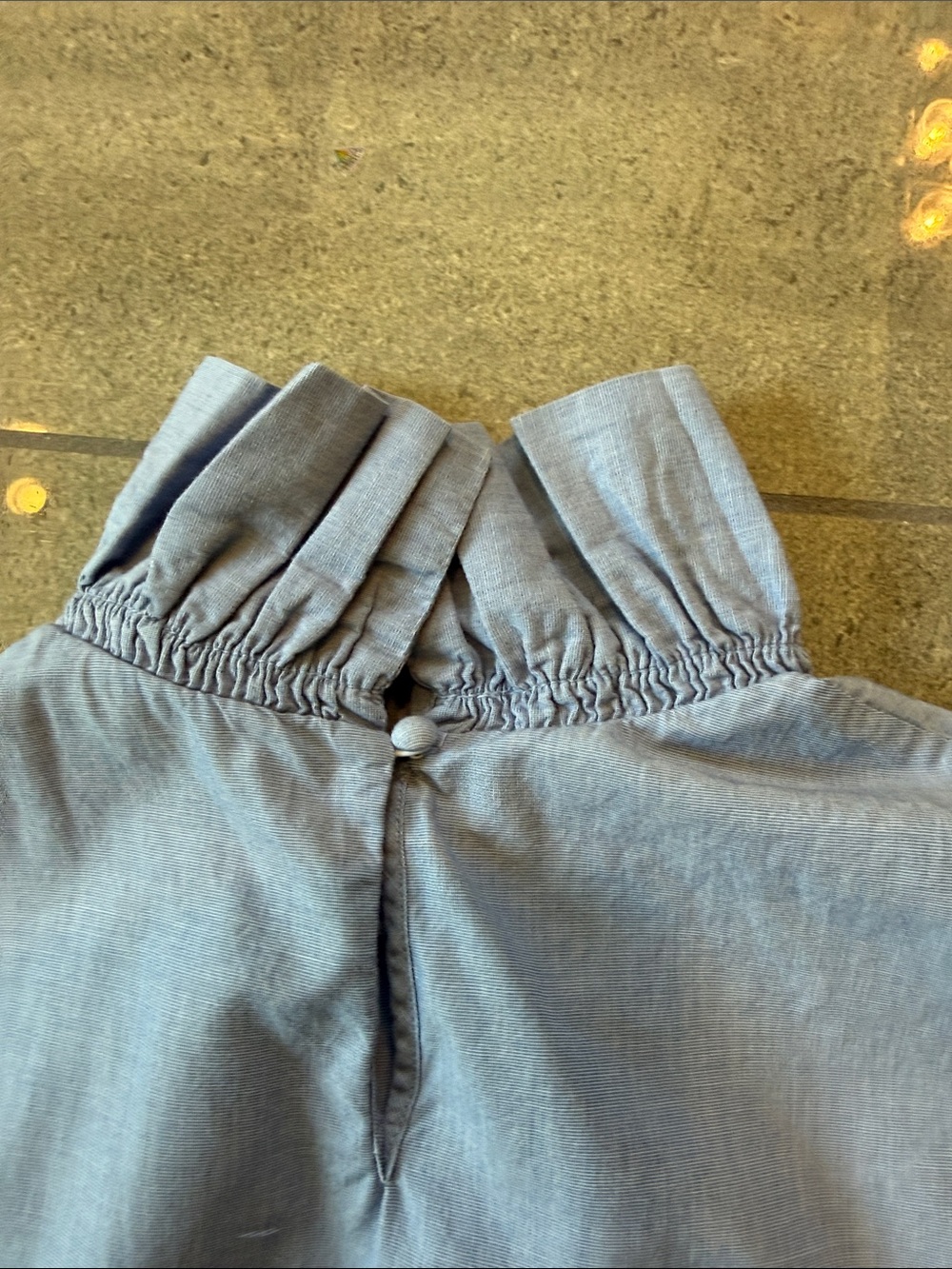 Banana Republic Sleeveless Blouse - Picture 4 of 4